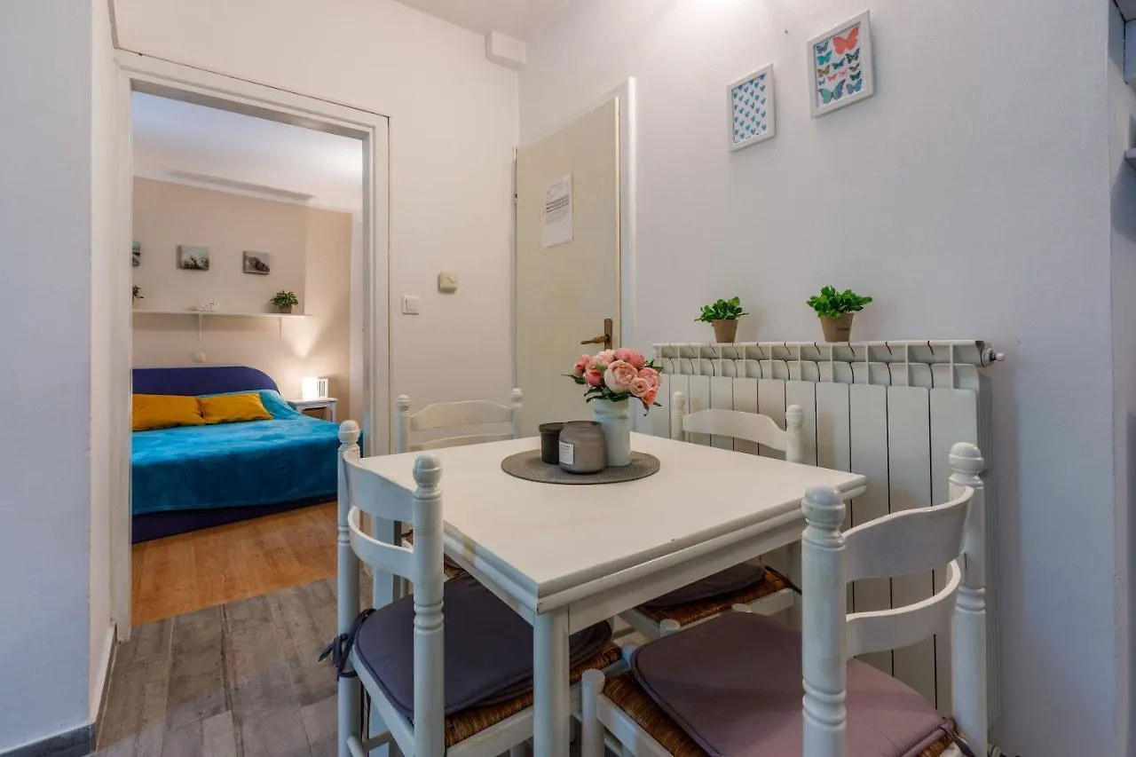 Apartments Kalla Crikvenica 0*,  Κροατία